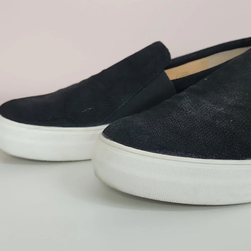 Vince Camuto VP- Korli Black Loafers, size 9.5